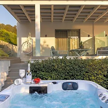 Hotel Pachis Escape 4*